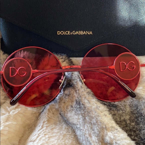 D&G Gorgeous Red Logo Sunglasses main image 4
